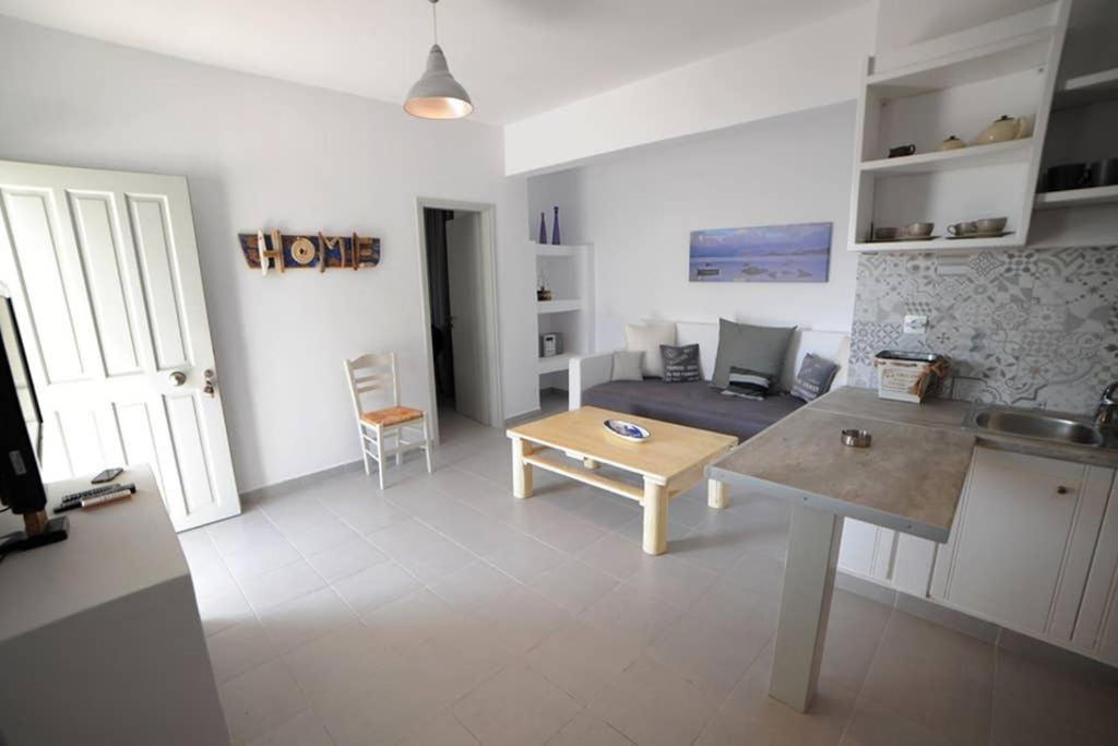 شقة Mariannas House ناوسا المظهر الخارجي الصورة